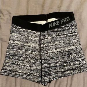Nike Pro Short, black gray and white